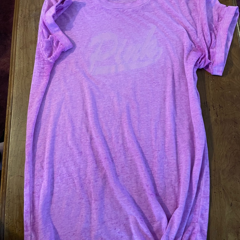 VS Pink over sized campus Tee